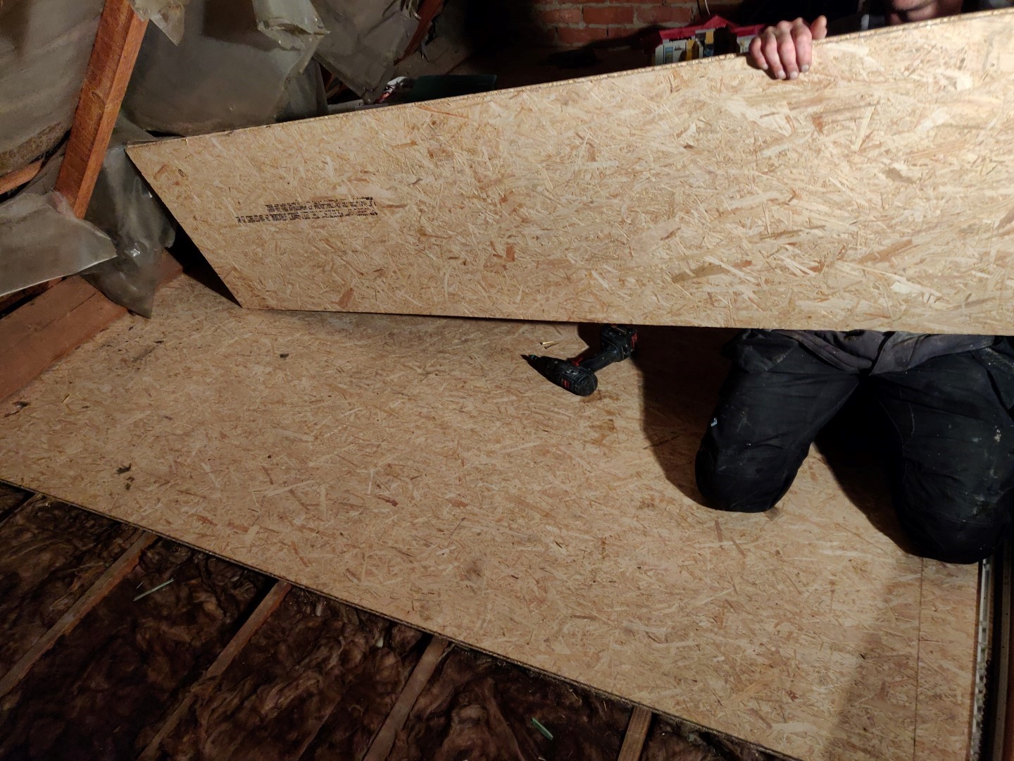 Specimen Kleren musicus Hoe een houten zoldervloer isoleren zonder gevaar op condensatie? - Isolatie  & Renovatie Verhoeven